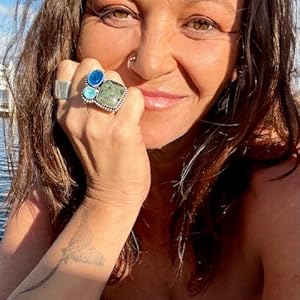 Nicci Garacoa Author