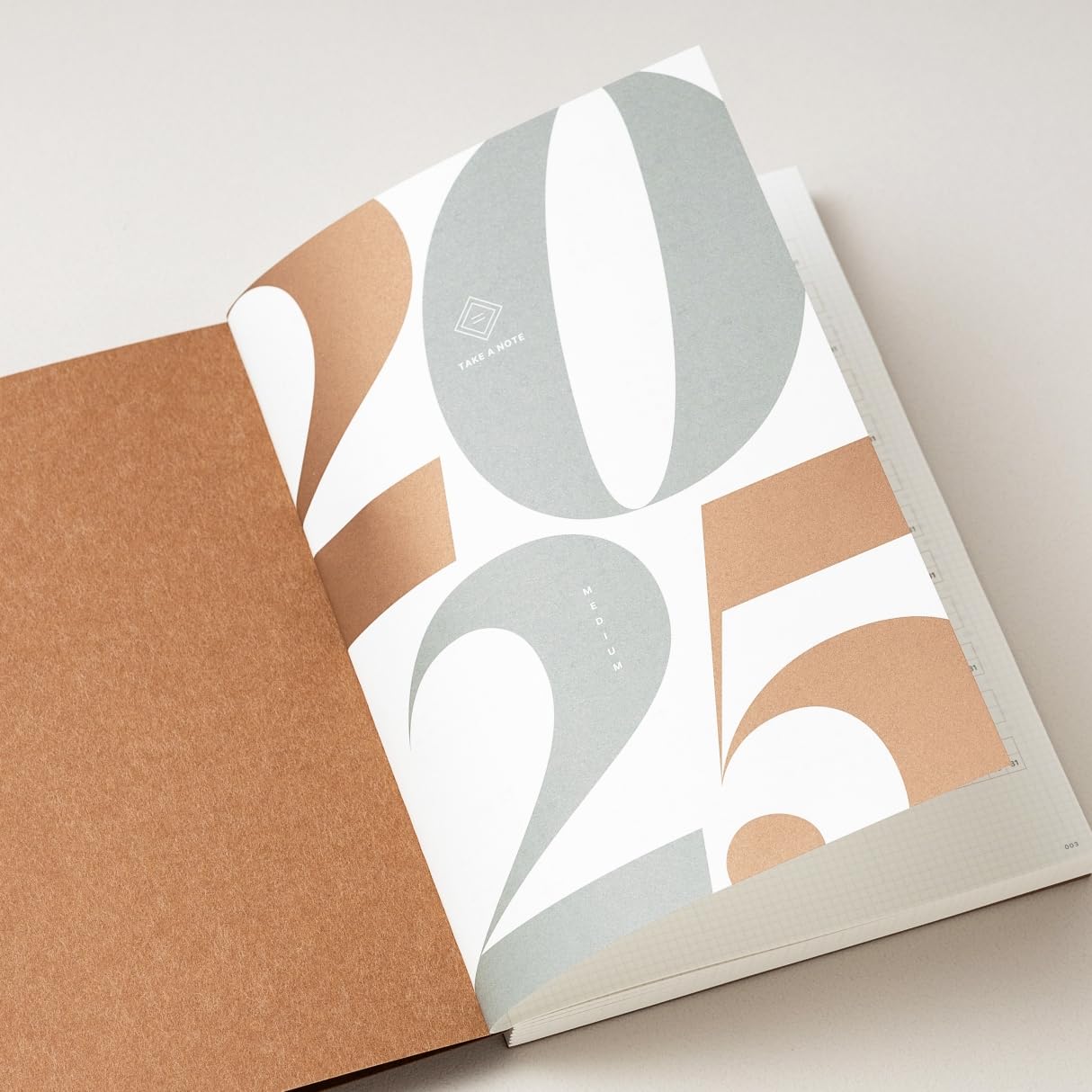 TAKE A NOTE 2025 MEDIUM WEEKS PLANNER B6 - Image 2