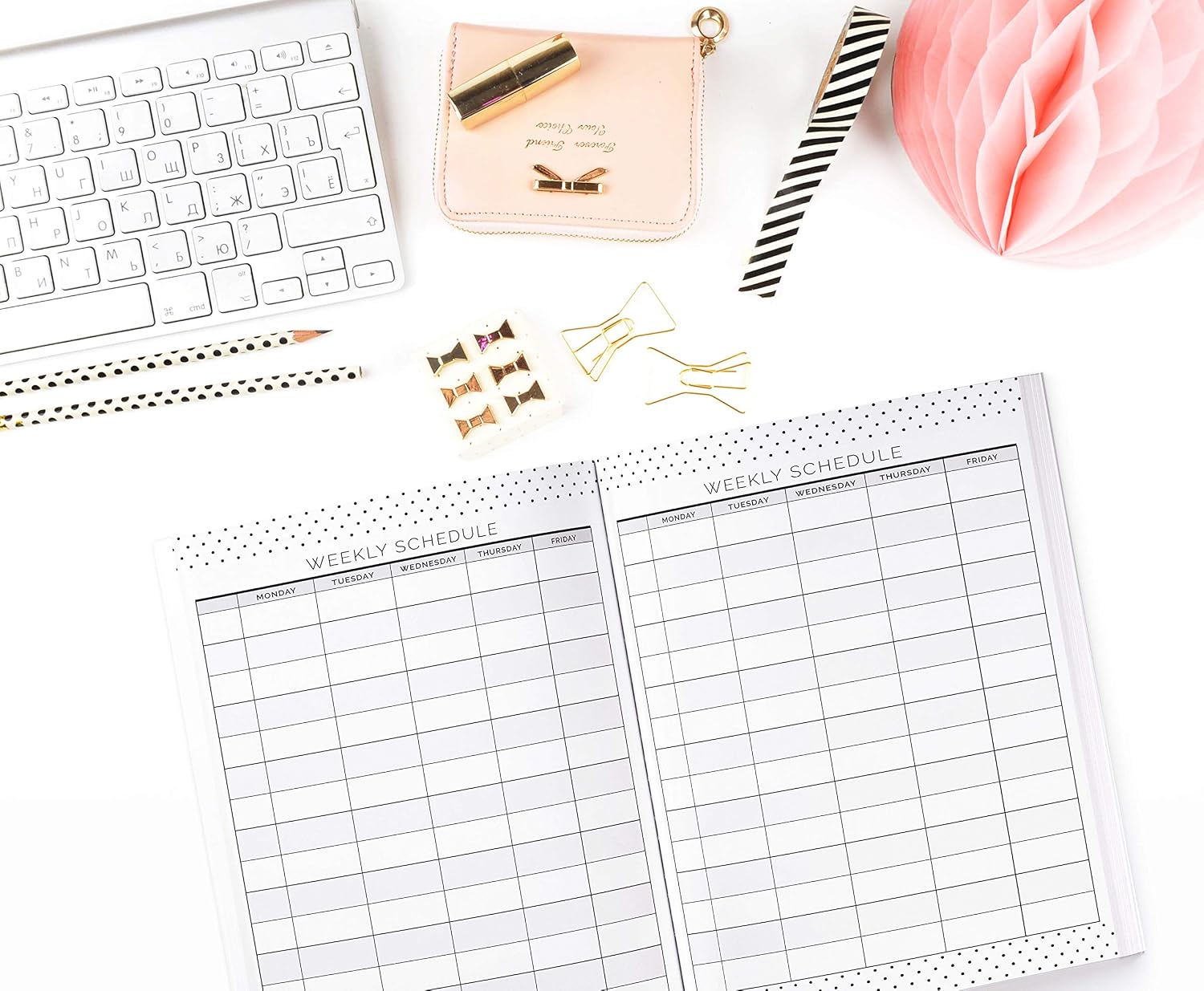 Homeschool Mama: Daily Assignment Tracker and Record Planner Book For One Student | Academic Calendar Year | Minimalist Blue Coral Dots (Homeschooling Family Organizer) - Image 4